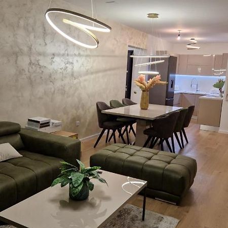 Capsula Luxury Apartment Ουμάγκ Εξωτερικό φωτογραφία