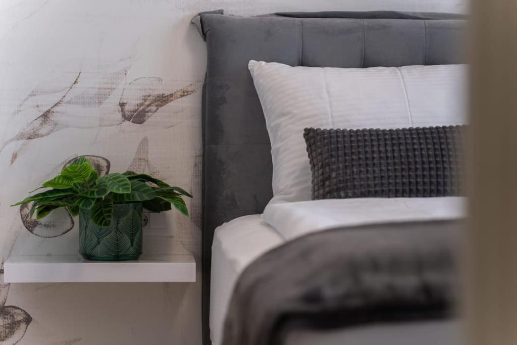 Capsula Luxury Apartment Ουμάγκ Εξωτερικό φωτογραφία