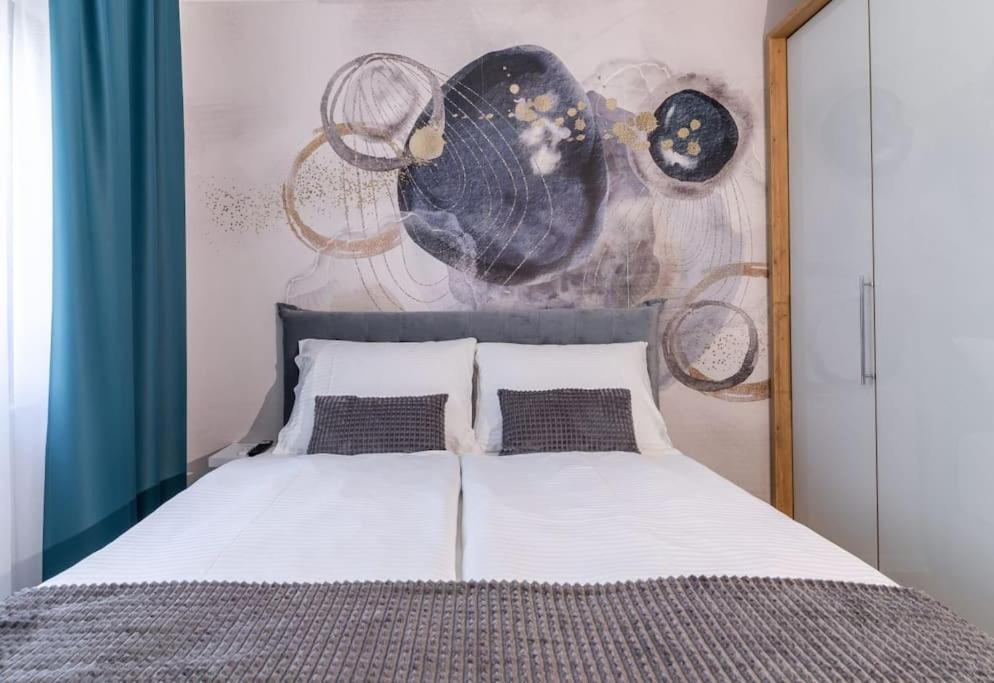 Capsula Luxury Apartment Ουμάγκ Εξωτερικό φωτογραφία