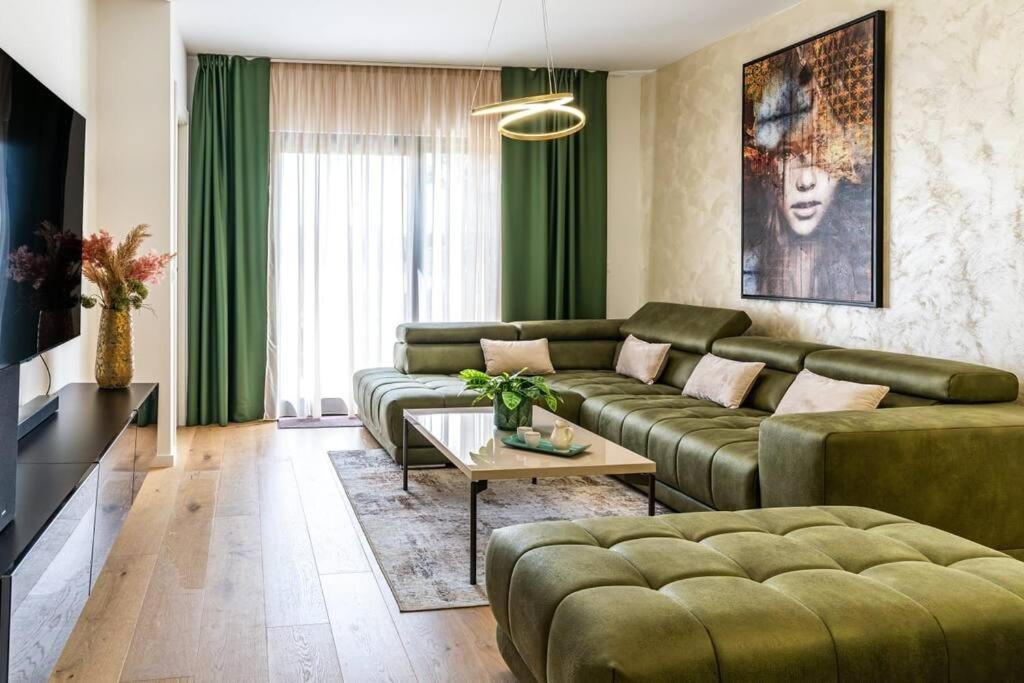 Capsula Luxury Apartment Ουμάγκ Εξωτερικό φωτογραφία